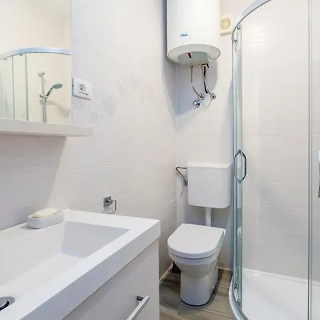 26 Ulica Augusta Cesarca Apartment