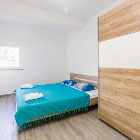 26 Ulica Augusta Cesarca Apartment